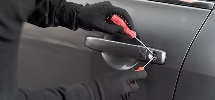 Locked Out of Car Help North Chicago